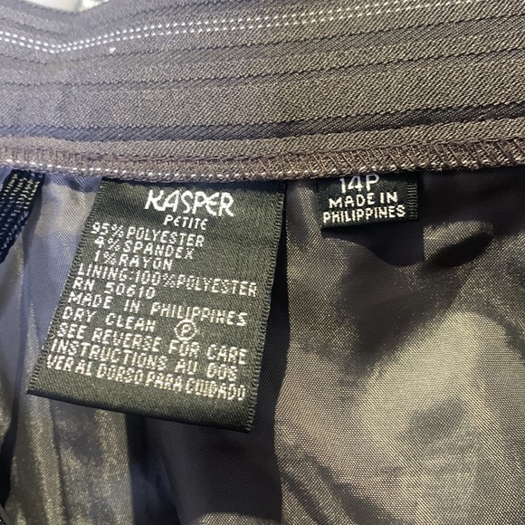 EUC Kasper Smoke Grey 2 Pc Pinstripe Pantsuit, 14P - Picture 13 of 14